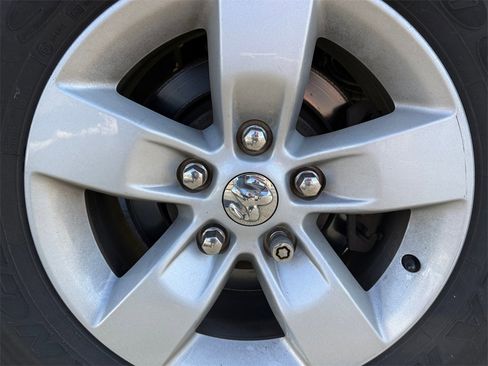 Certified 2018 RAM 1500 Express image 20