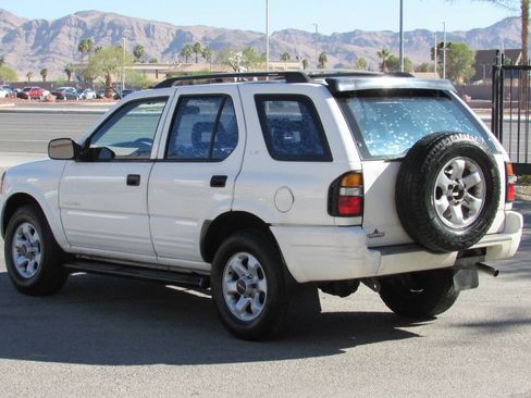 Used 1999 Isuzu Rodeo LS RWD image 6