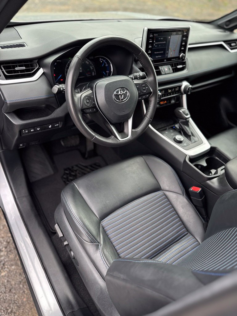 Used 2021 Toyota RAV4 XSE w/ XSE Grade Weather Package AWD/4WD image 31