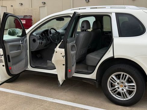Used 2009 Porsche Cayenne S AWD/4WD image 9