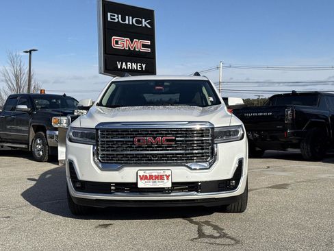 Used 2023 GMC Acadia Denali w/ Denali Technology Package image 2