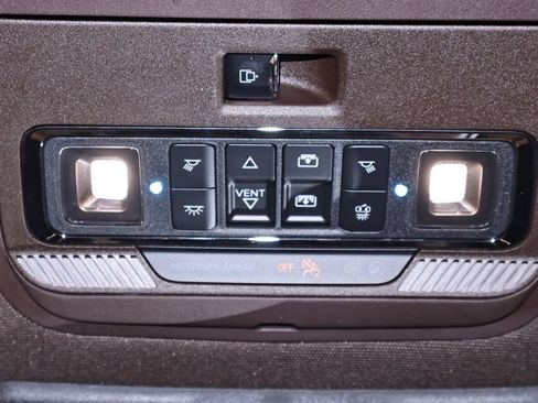Certified 2025 Ford F250 King Ranch AWD/4WD image 40