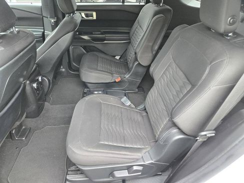 Used 2020 Ford Explorer XLT AWD/4WD image 18