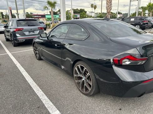 Used 2024 BMW 230i Coupe w/ Convenience Package RWD image 7