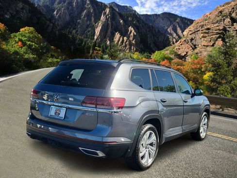 Used 2022 Volkswagen Atlas SE AWD/4WD image 3