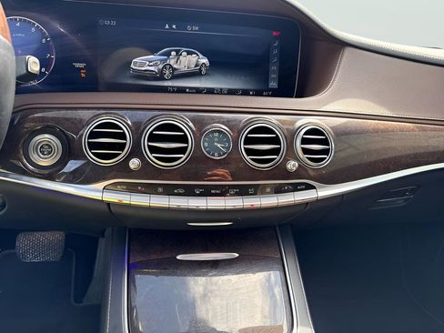Used 2018 Mercedes-Benz S 560 4MATIC Sedan image 26