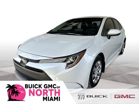Used 2025 Toyota Corolla LE FWD image 1