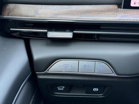 New 2026 Genesis GV80 2.5T Advanced image 24