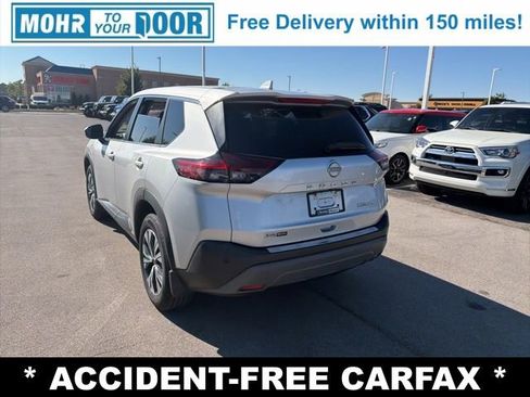 Used 2022 Nissan Rogue SV image 6