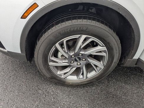 Used 2025 Lincoln Corsair FWD w/ Equipment Group 101A image 26