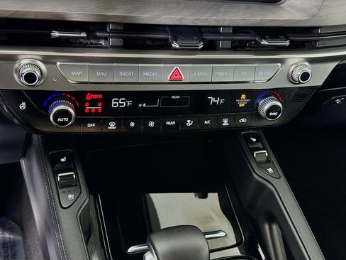 Used 2023 Kia Telluride EX X-Line image 8