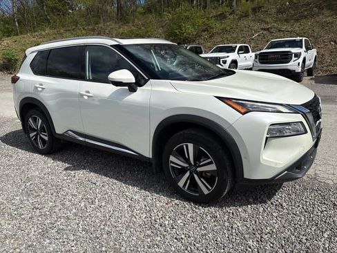 Certified 2023 Nissan Rogue SL w/ SL Premium Package image 7