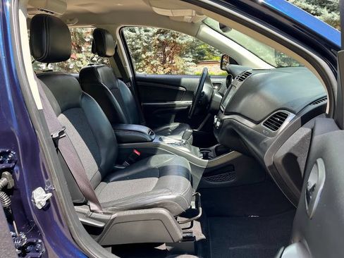 Used 2019 Dodge Journey Crossroad AWD/4WD image 35