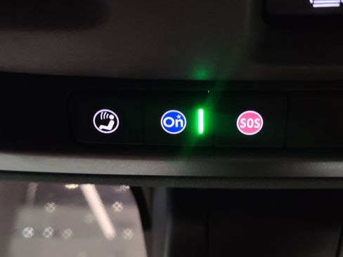 Used 2021 Chevrolet Suburban Z71 w/ Z71 Off-Road Package image 40