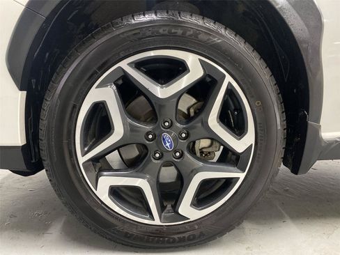 Used 2019 Subaru Crosstrek 2.0i Limited w/ Moonroof Package w/Navigation AWD/4WD image 23