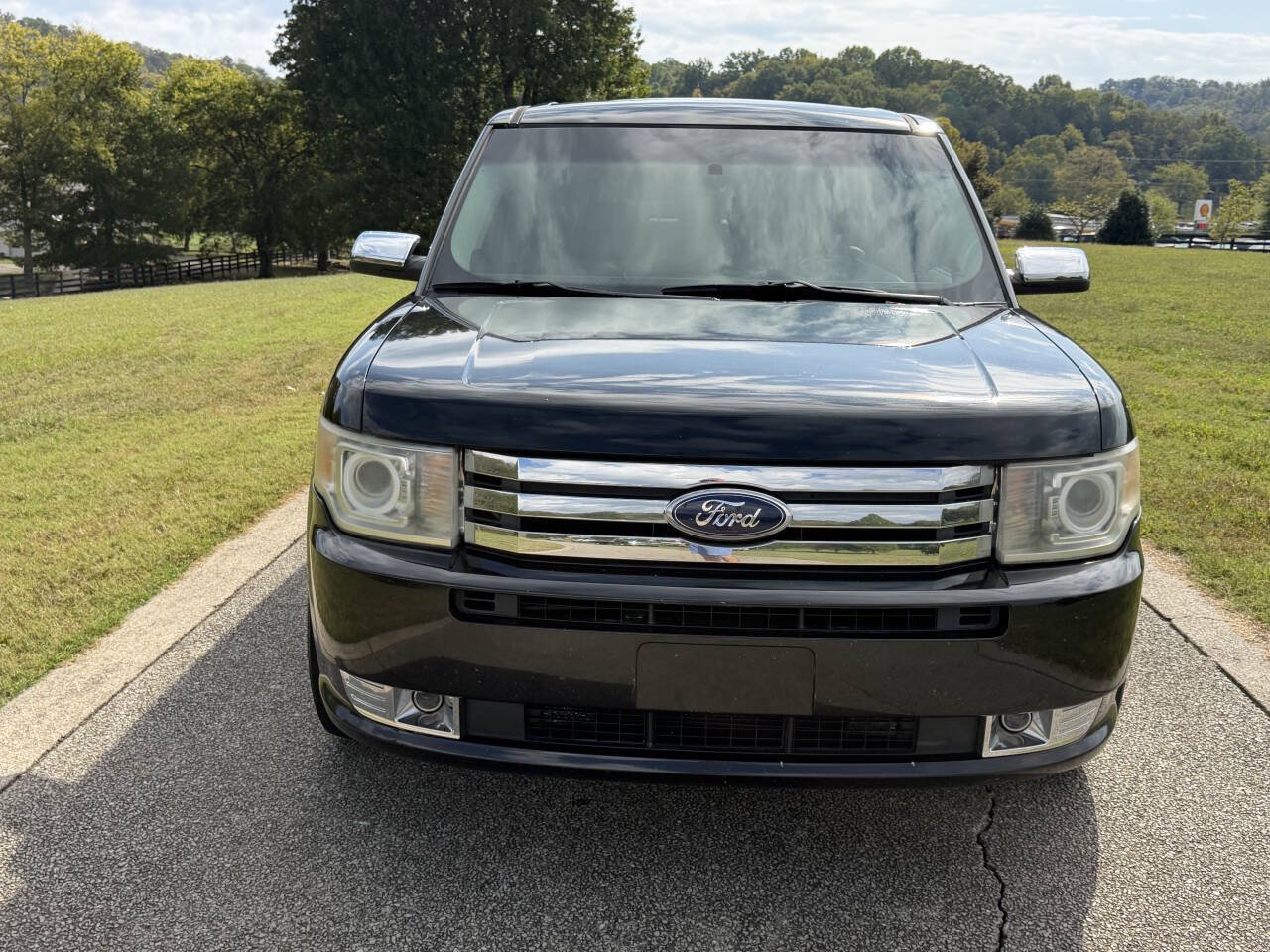 Used 2011 Ford Flex Limited FWD image 5