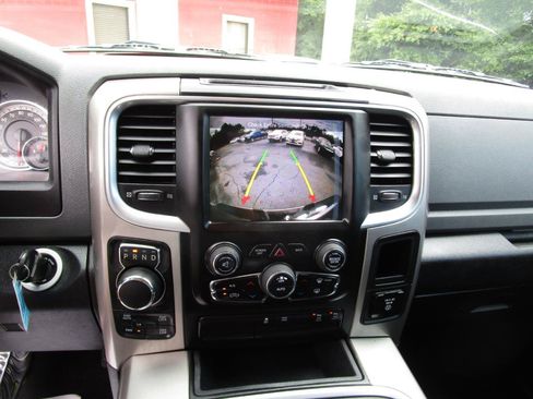 Used 2017 RAM 1500 Lone Star AWD/4WD image 16