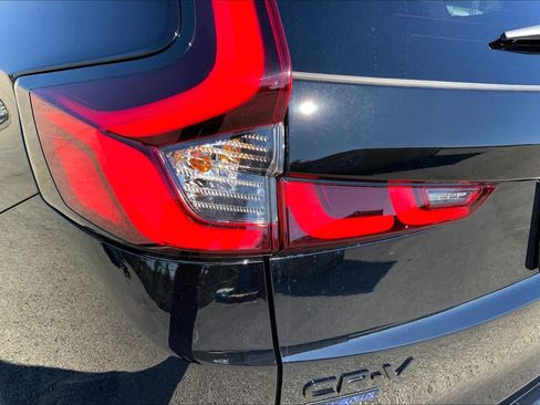 Used 2026 Honda CR-V Sport Touring image 28