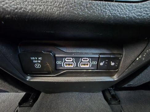 Certified 2023 Jeep Grand Cherokee Limited w/ Black Appearance Package AWD/4WD image 24