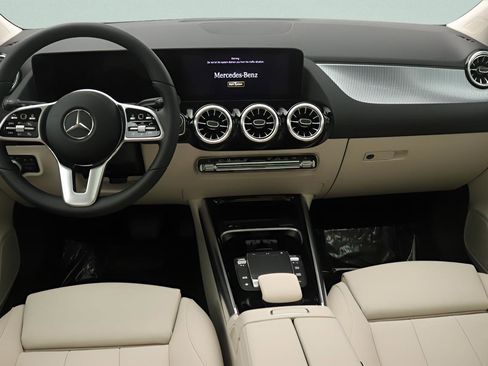 Certified 2023 Mercedes-Benz GLA 250 image 7