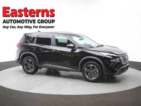 Used 2024 Nissan Rogue SV AWD/4WD image 45