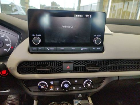 Used 2023 Honda HR-V LX image 7