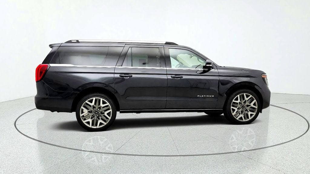Used 2025 Ford Expedition Max Platinum w/ Platinum Ultimate Package AWD/4WD image 4