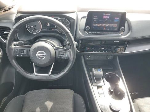 Used 2021 Nissan Rogue SV AWD/4WD image 12