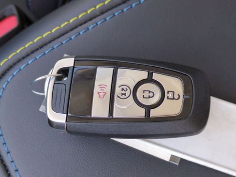 New 2026 Ford Maverick Lobo image 36