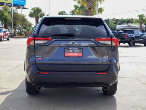 Used 2025 Toyota RAV4 XLE FWD image 22