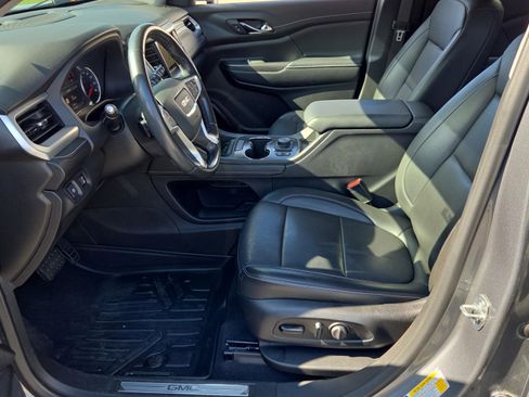 Used 2021 GMC Acadia SLT image 10