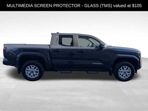 Used 2025 Toyota Tacoma SR5 image 9