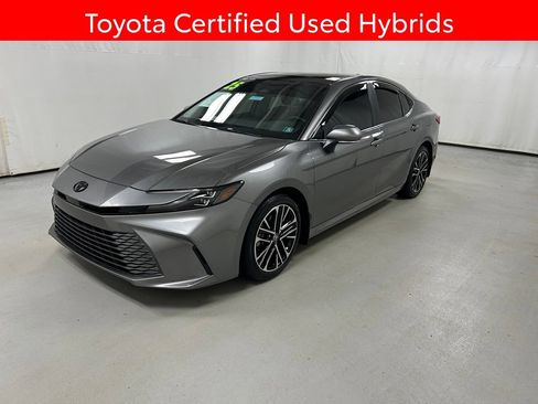 Certified 2025 Toyota Camry XLE FWD image 2