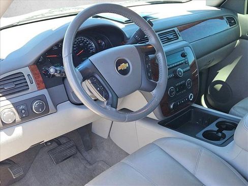 Used 2009 Chevrolet Tahoe LT w/ Luxury Package image 13