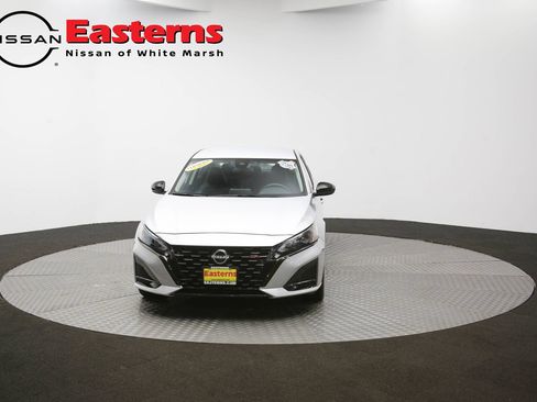 Used 2023 Nissan Altima 2.5 SR FWD image 48