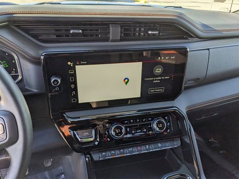 Used 2025 GMC Sierra 1500 AT4 image 23