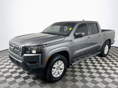 Used 2022 Nissan Frontier SV AWD/4WD image 4