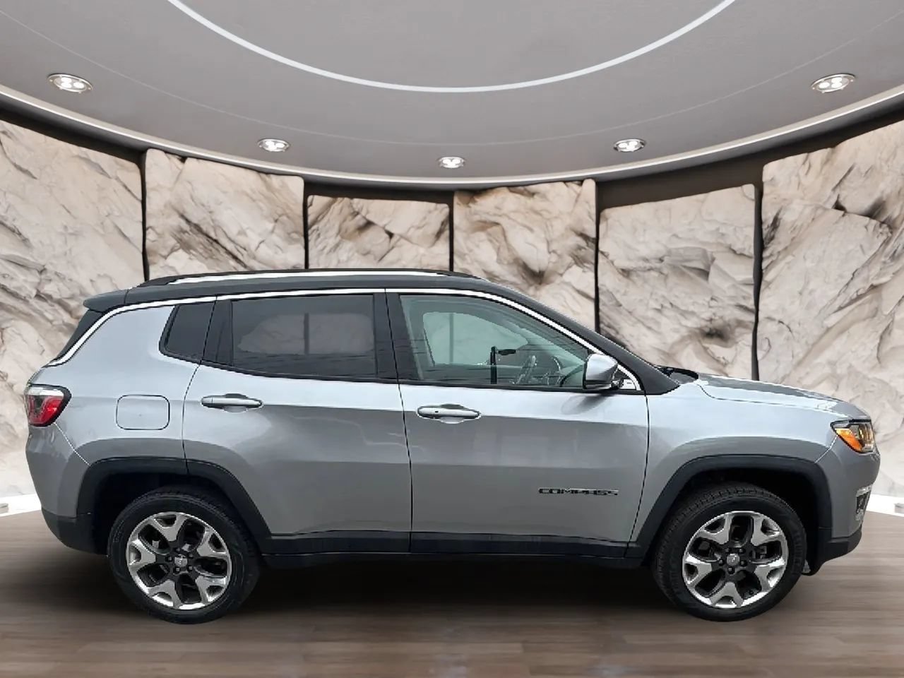 Used 2019 Jeep Compass Limited w/ Safety & Security Group AWD/4WD image 11