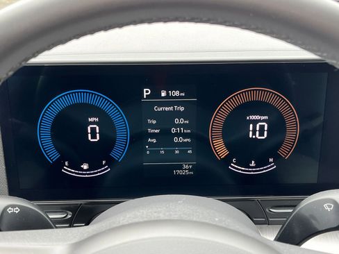 Used 2025 Hyundai Kona SEL image 37