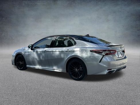 Used 2023 Toyota Camry XSE FWD image 7