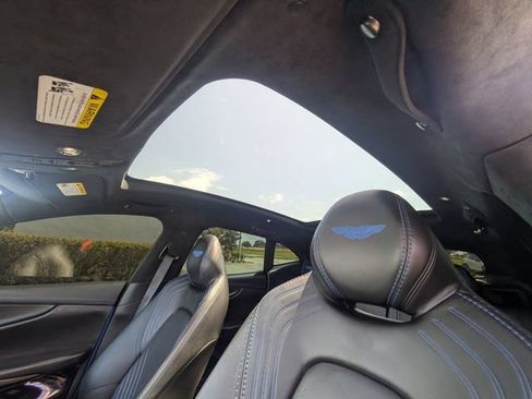 Used 2021 Aston Martin DBX AWD/4WD image 20