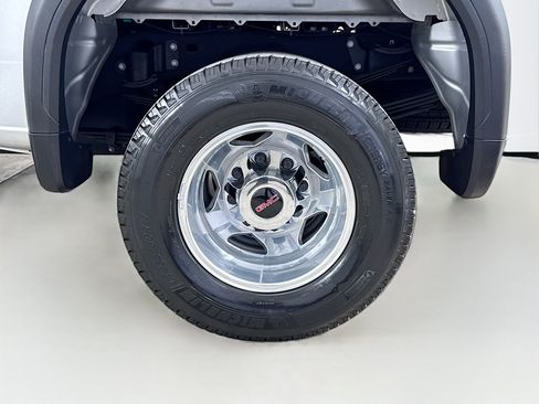 Used 2022 GMC Sierra 3500 Denali AWD/4WD image 34
