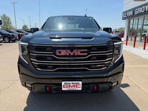 Certified 2024 GMC Sierra 1500 AT4 w/ Technology Package image 2