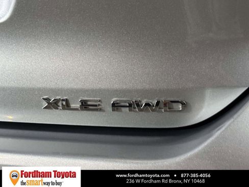 Certified 2025 Toyota Highlander XLE AWD/4WD image 12