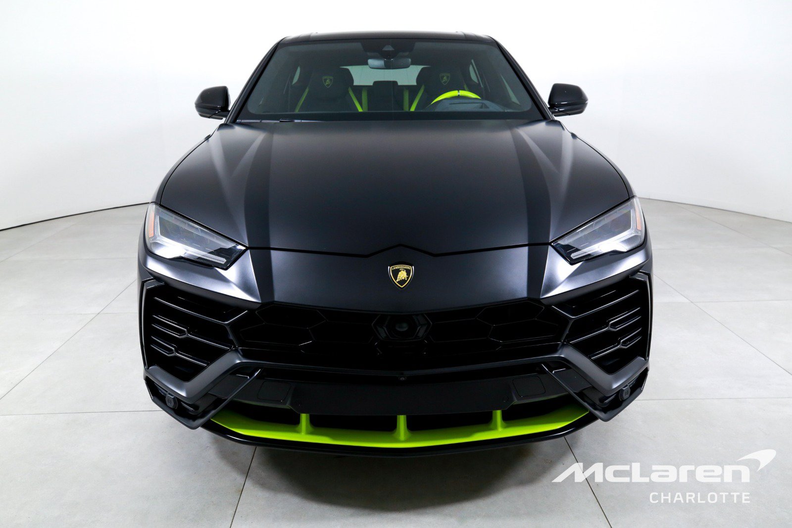 Used 2022 Lamborghini Urus AWD/4WD image 4