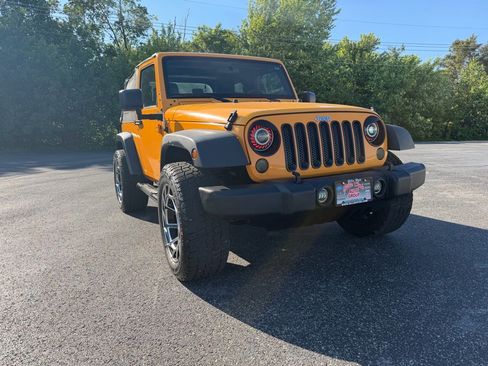 Used 2012 Jeep Wrangler Sport AWD/4WD image 5
