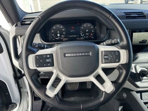 Used 2024 Land Rover Defender 90 S image 14
