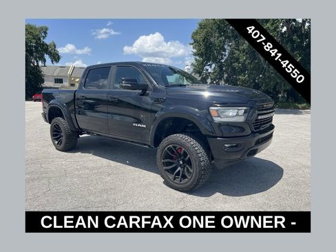 Used 2024 RAM 1500 Laramie AWD/4WD image 1