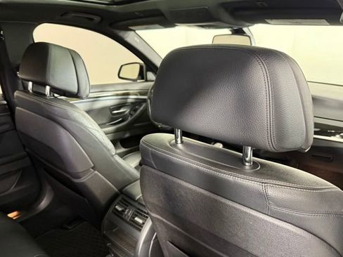 Used 2014 BMW 550i Sedan w/ Executive Package image 28