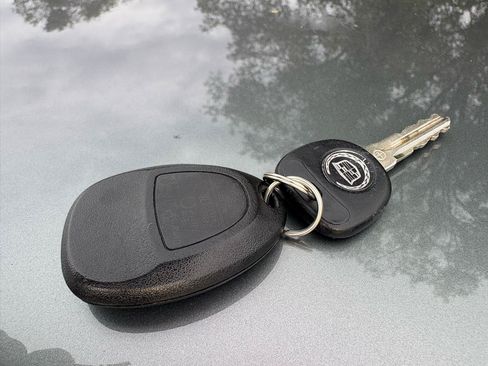 Used 2006 Cadillac DTS FWD image 48